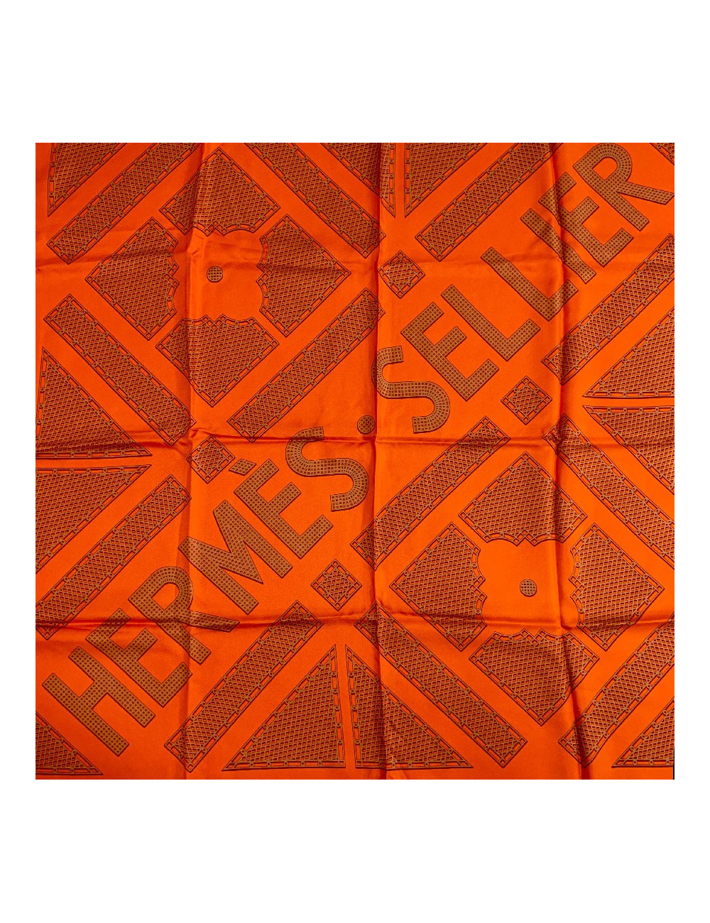 Carré HERMES "HERMES SELLIER" soie 100% orange