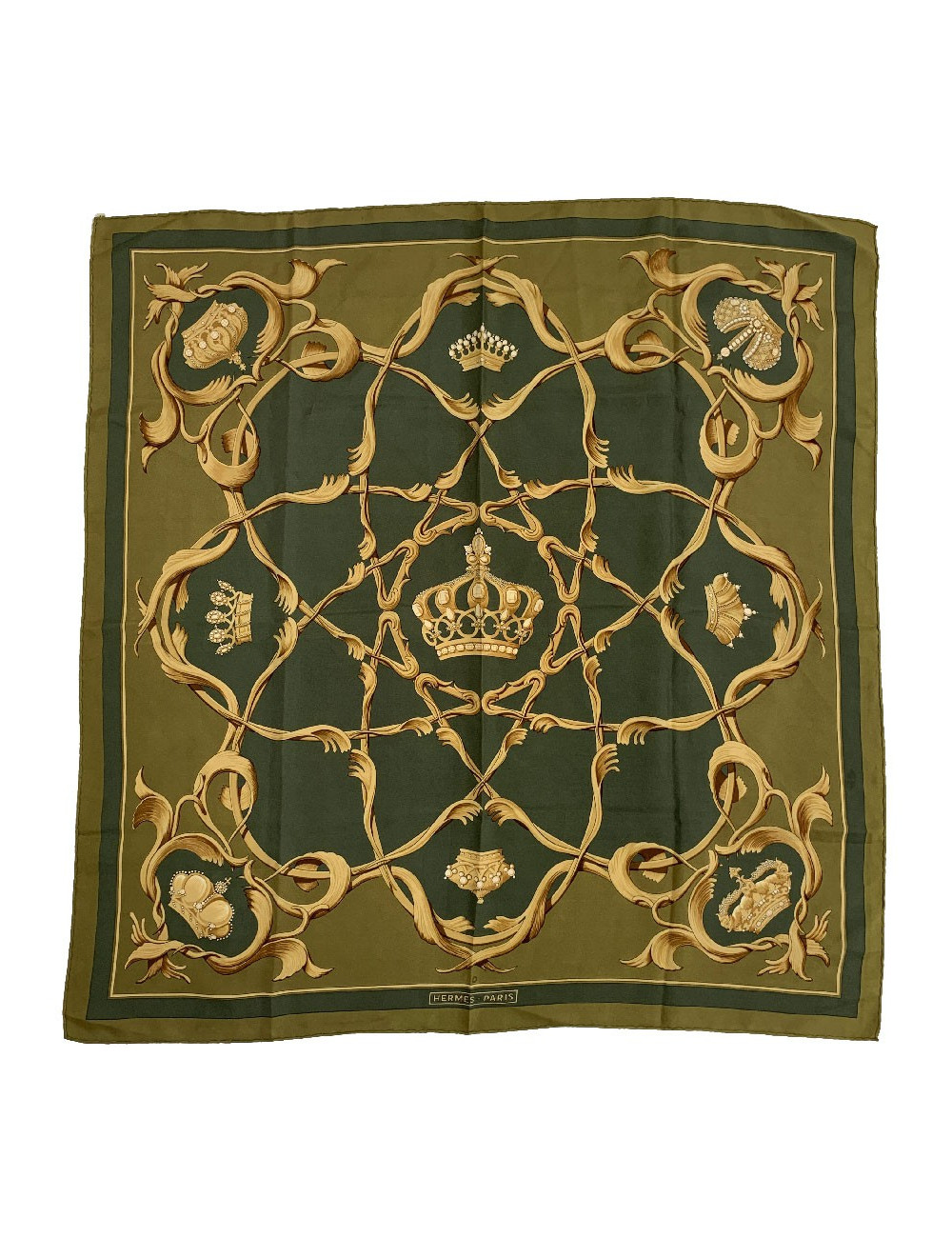 Carré HERMES SOIE 100 %