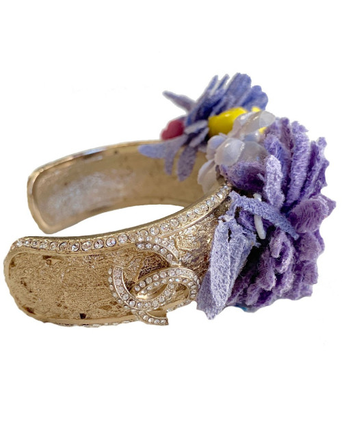 Bracelet CHANEL fleur en métal doré et tissu
