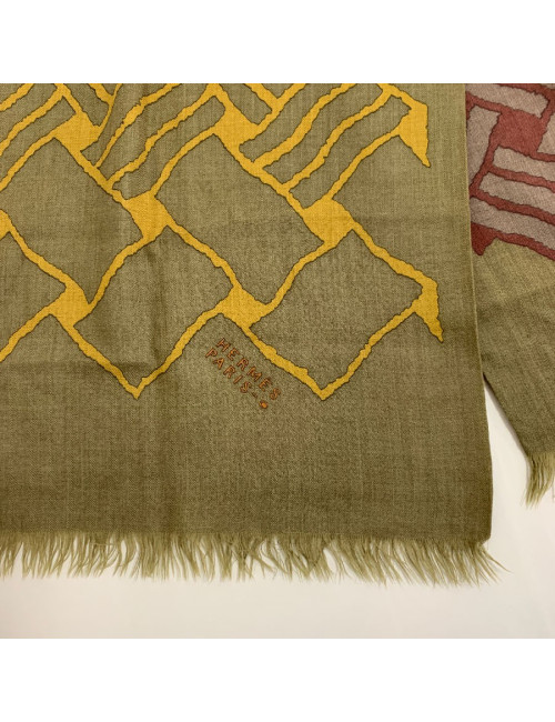 Echarpe HERMES homme kaki en cachemire et soie