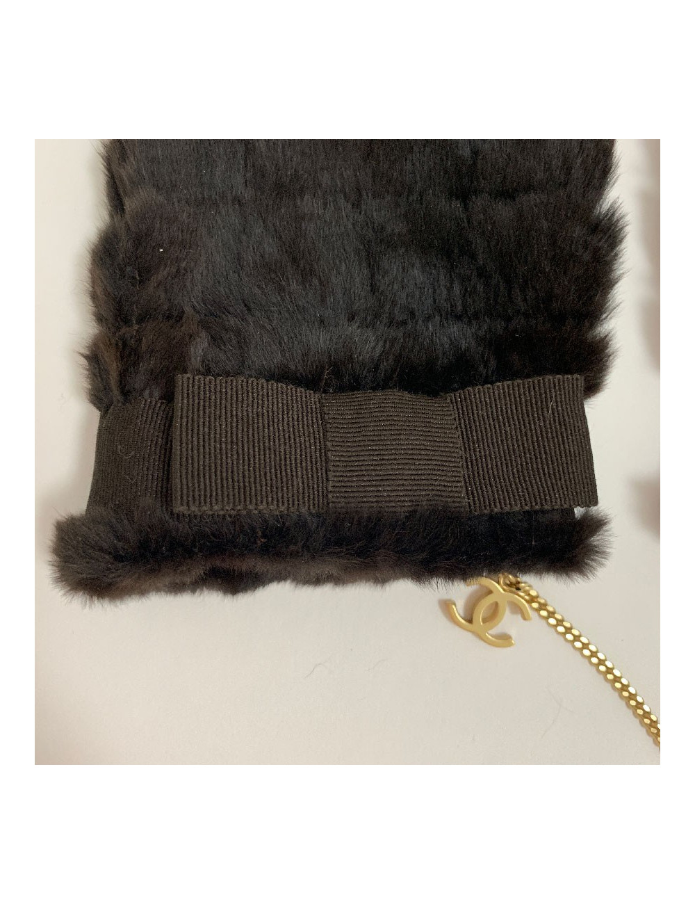 CHANEL brown fur and gilded chain mittens