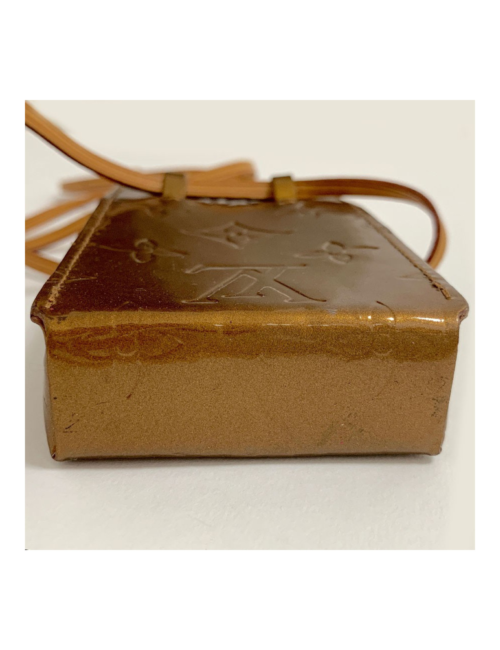 Pochette étui pour cigarettes LOUIS VUITTON cuir empreinte verni