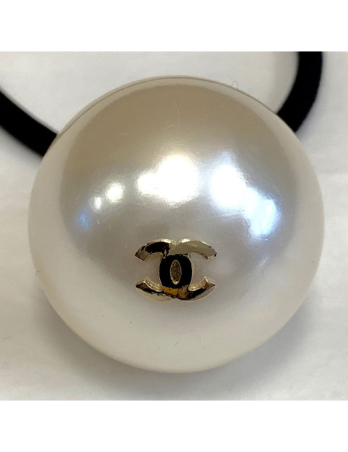 Bijou de cheveux Chouchou CHANEL noir avec perle nacrée