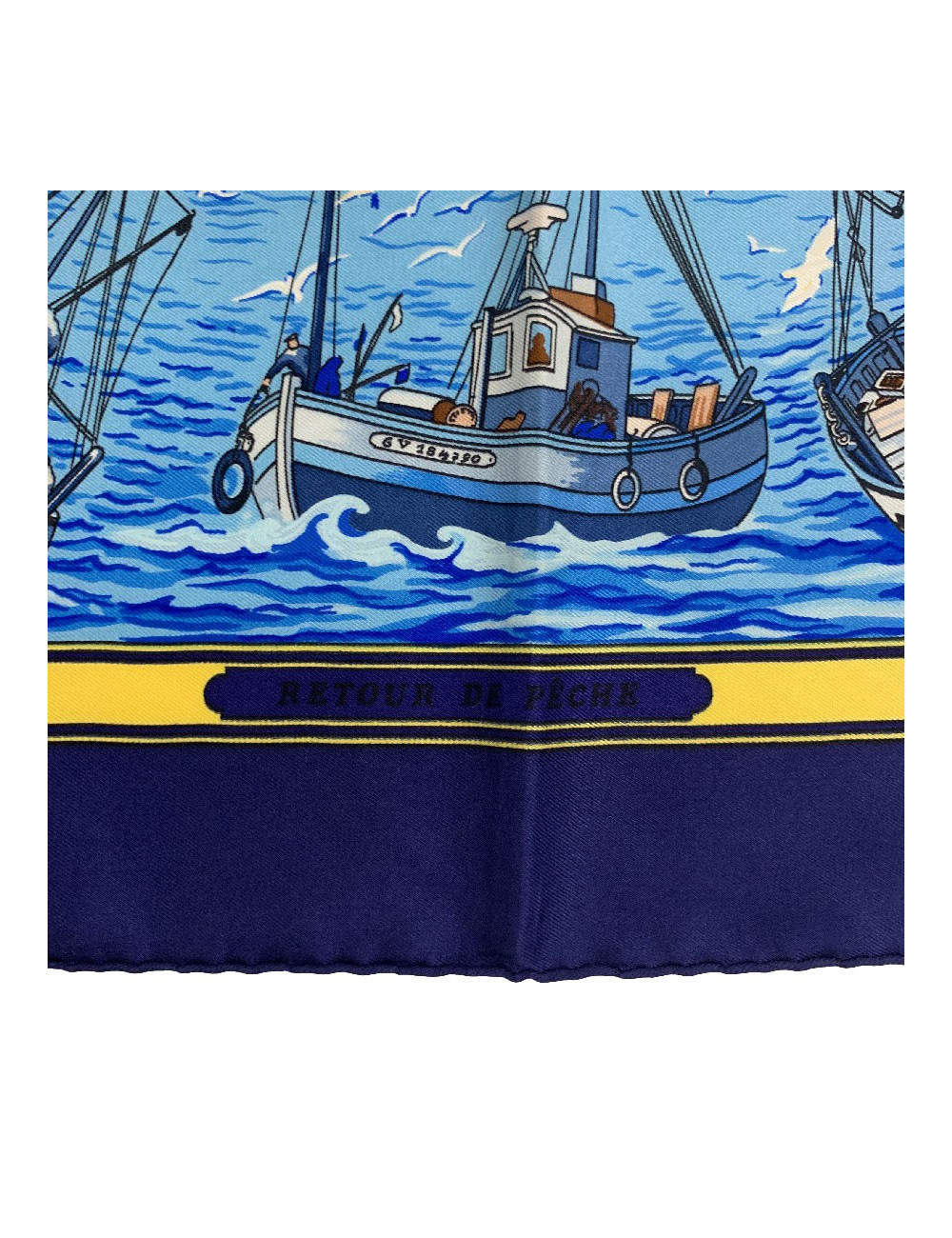 Carré 90 x 90 HERMES soie 100 % "Retour de pêche"