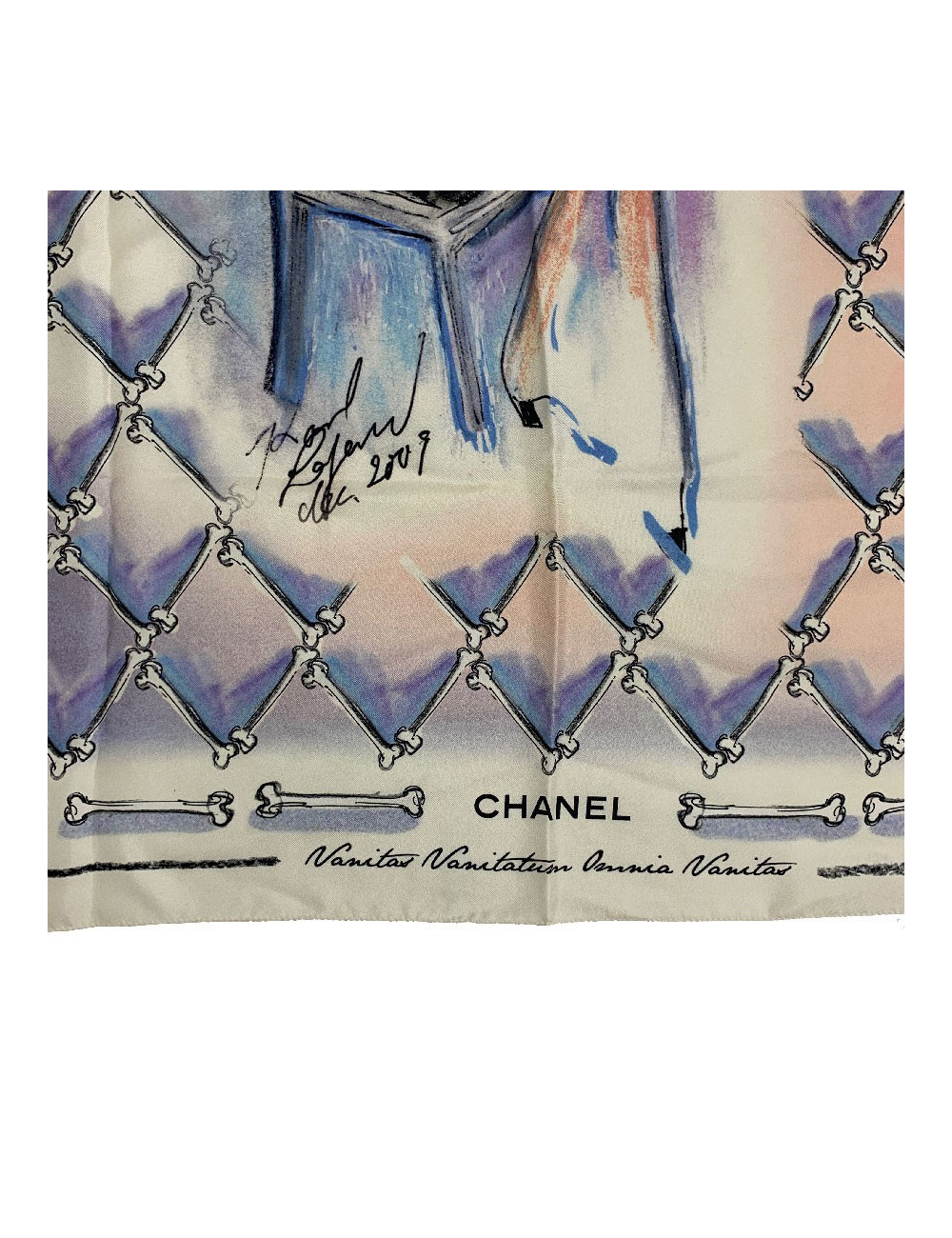 Carré CHANEL à l'éffigie de Coco 