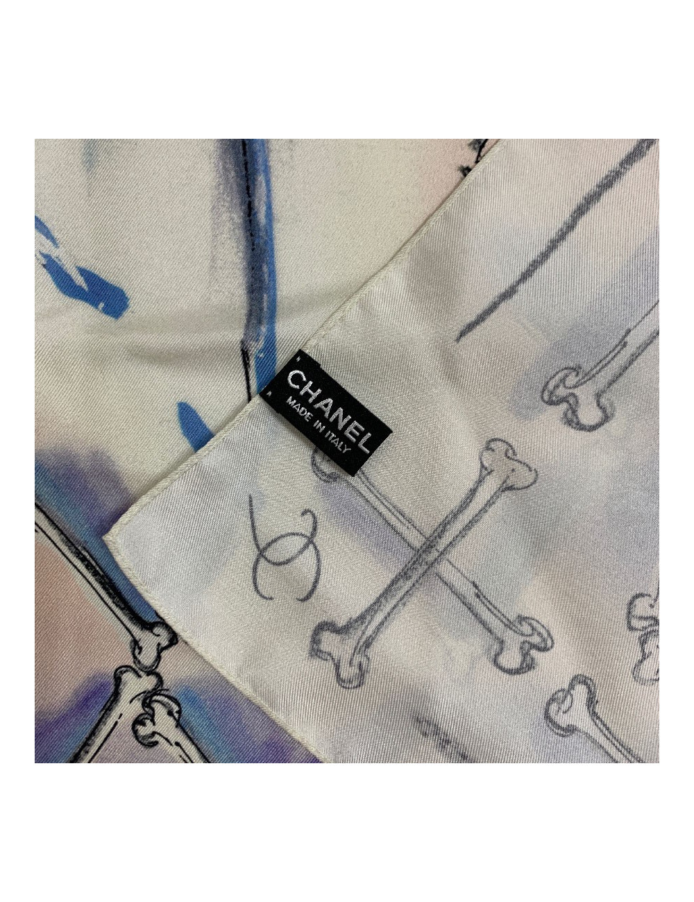 Foulard CHANEL Coco en soie ivoire édition limitée