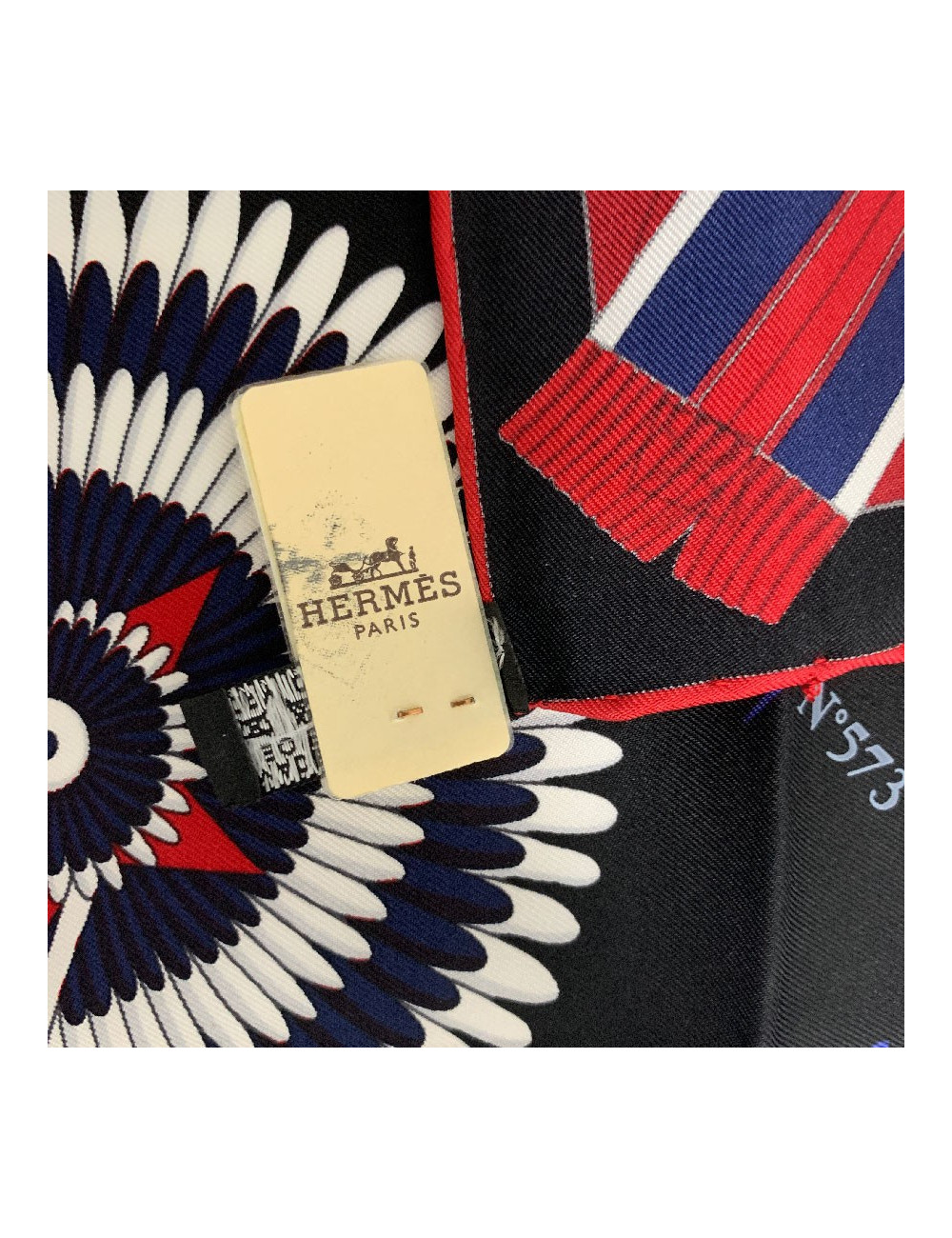Carré 90 x90 HERMES soie 100%