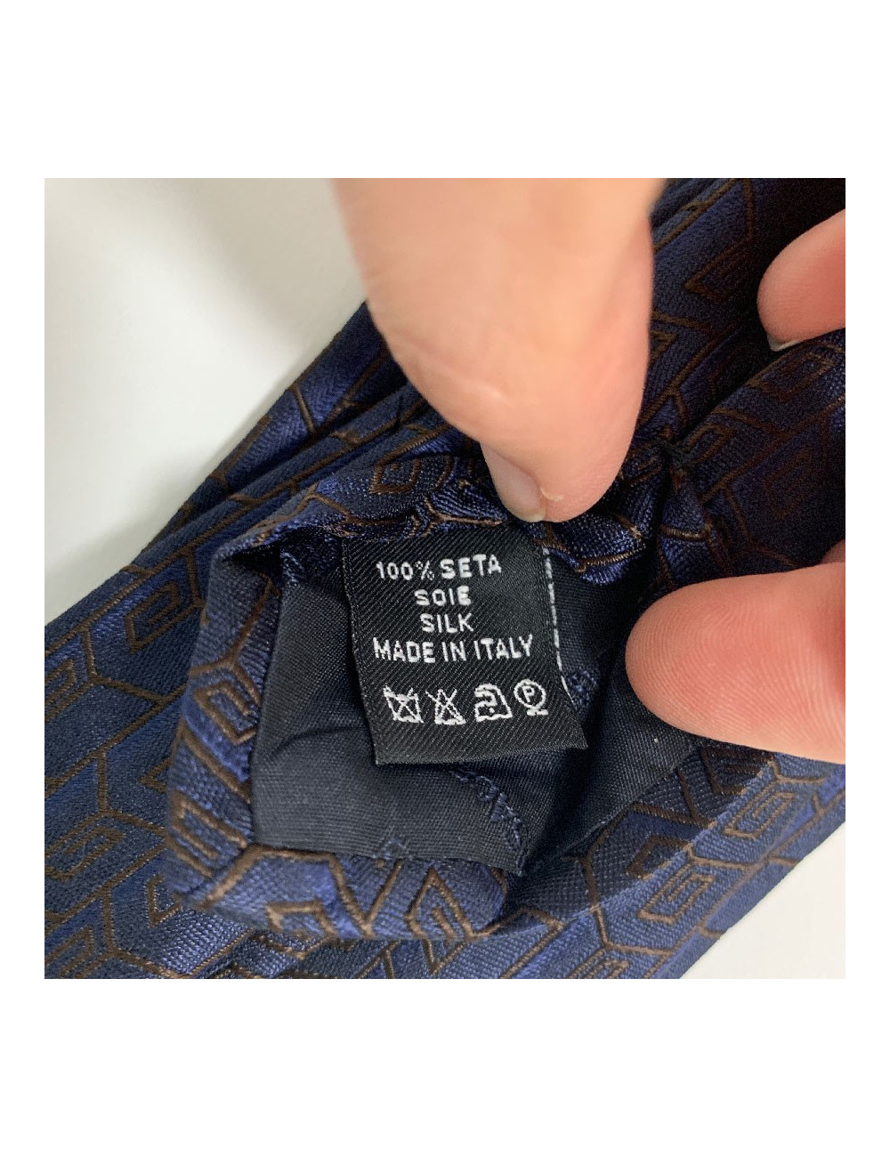 Cravate VERSACE 100% soie bleue motifs VERSACE marrons