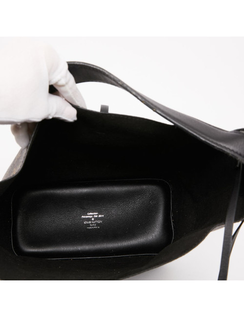 Sac seau LOUIS VUITTON toile monogram et cuir noir