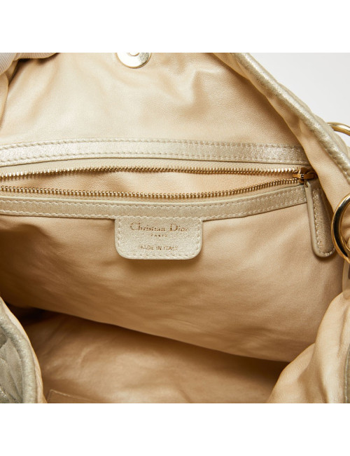 Sac DIOR en cuir matelassé perle dorée