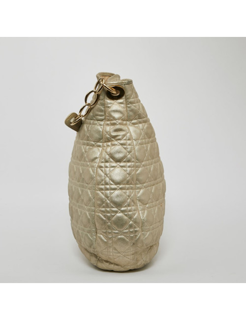 Sac DIOR en cuir matelassé perle dorée