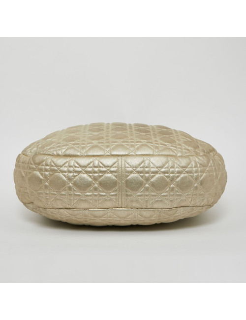 Sac DIOR en cuir matelassé perle dorée
