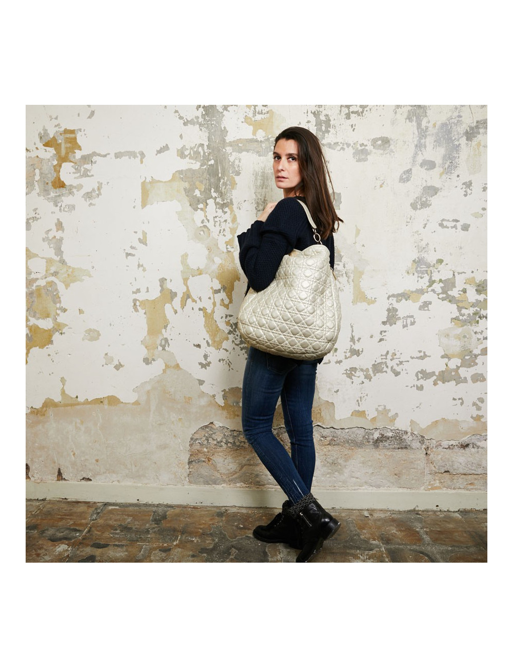 Sac DIOR en cuir matelassé perle dorée