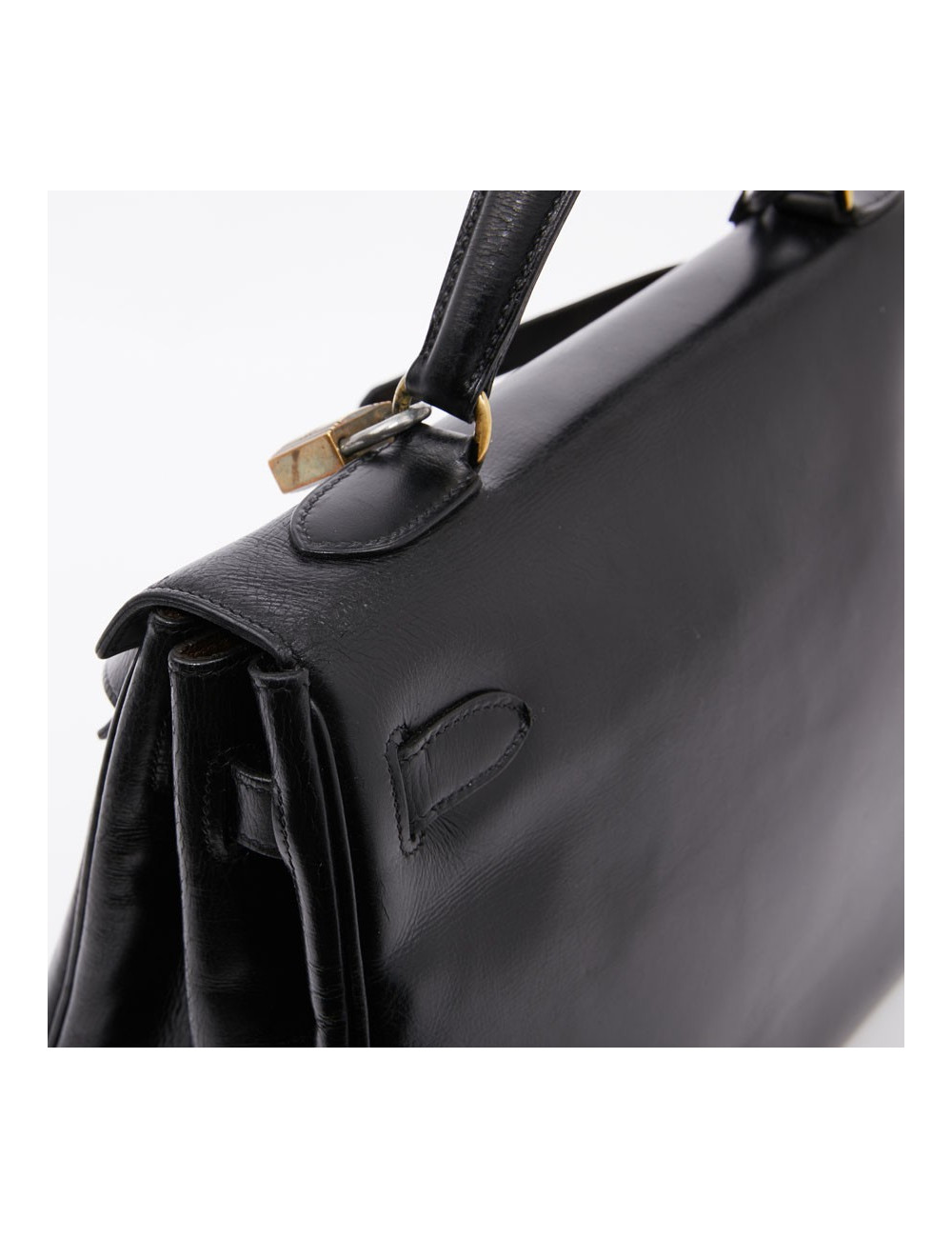Kelly 32 HERMES black vintage box bag