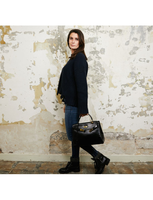 Kelly 32 HERMES black vintage box bag