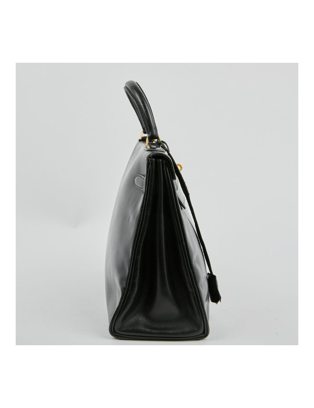Sac Kelly 32 HERMES cuir box noir Vintage