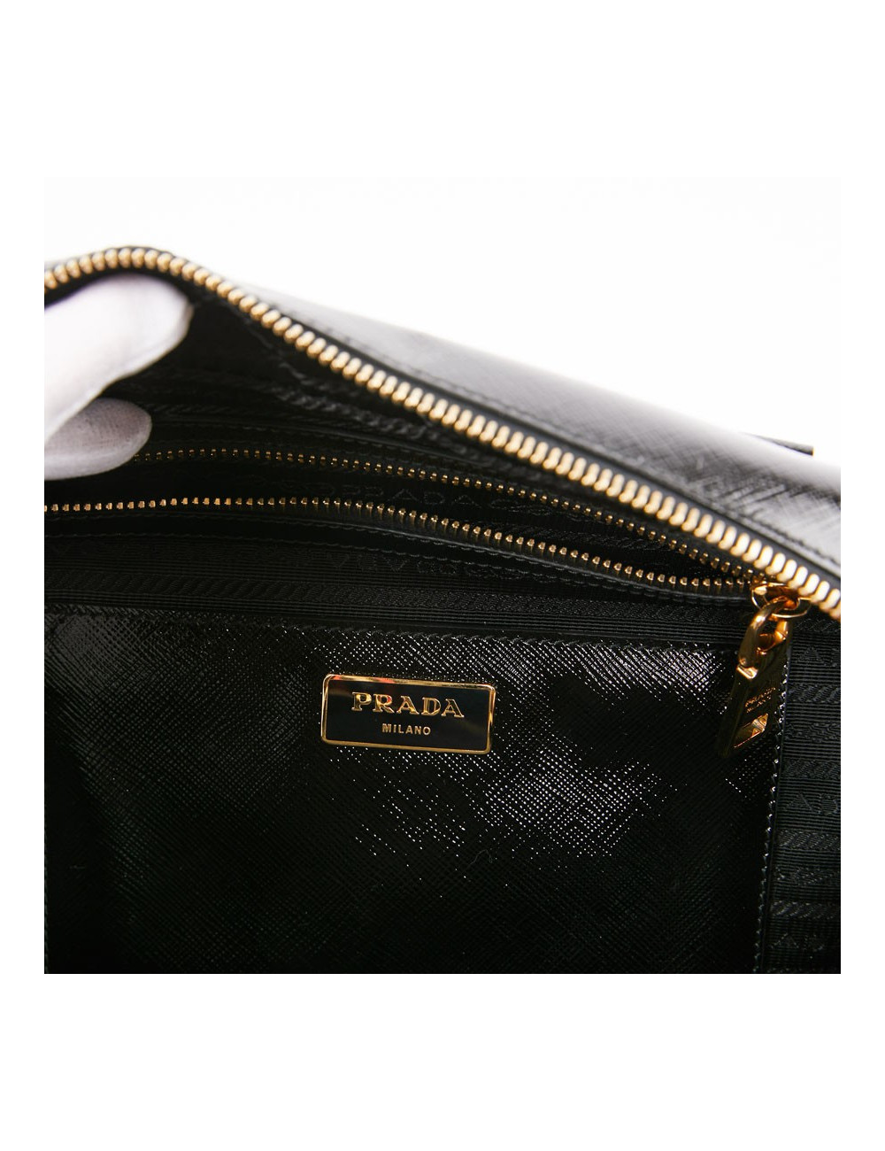 Sac PRADA cuir Saffiane verni noir