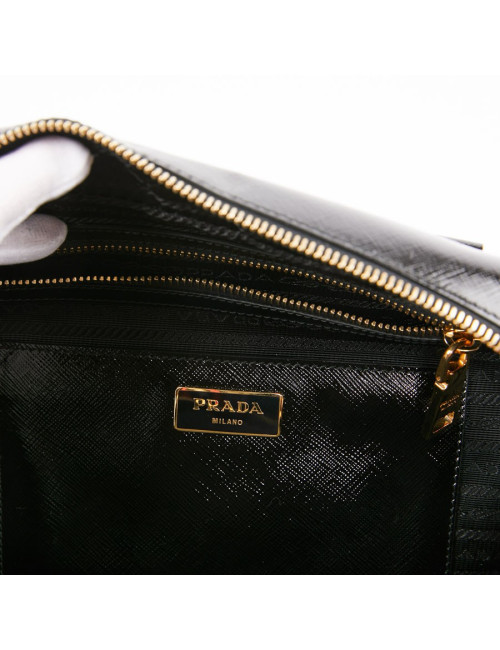 Sac PRADA  Baulleto en cuir Saffiano verni noir