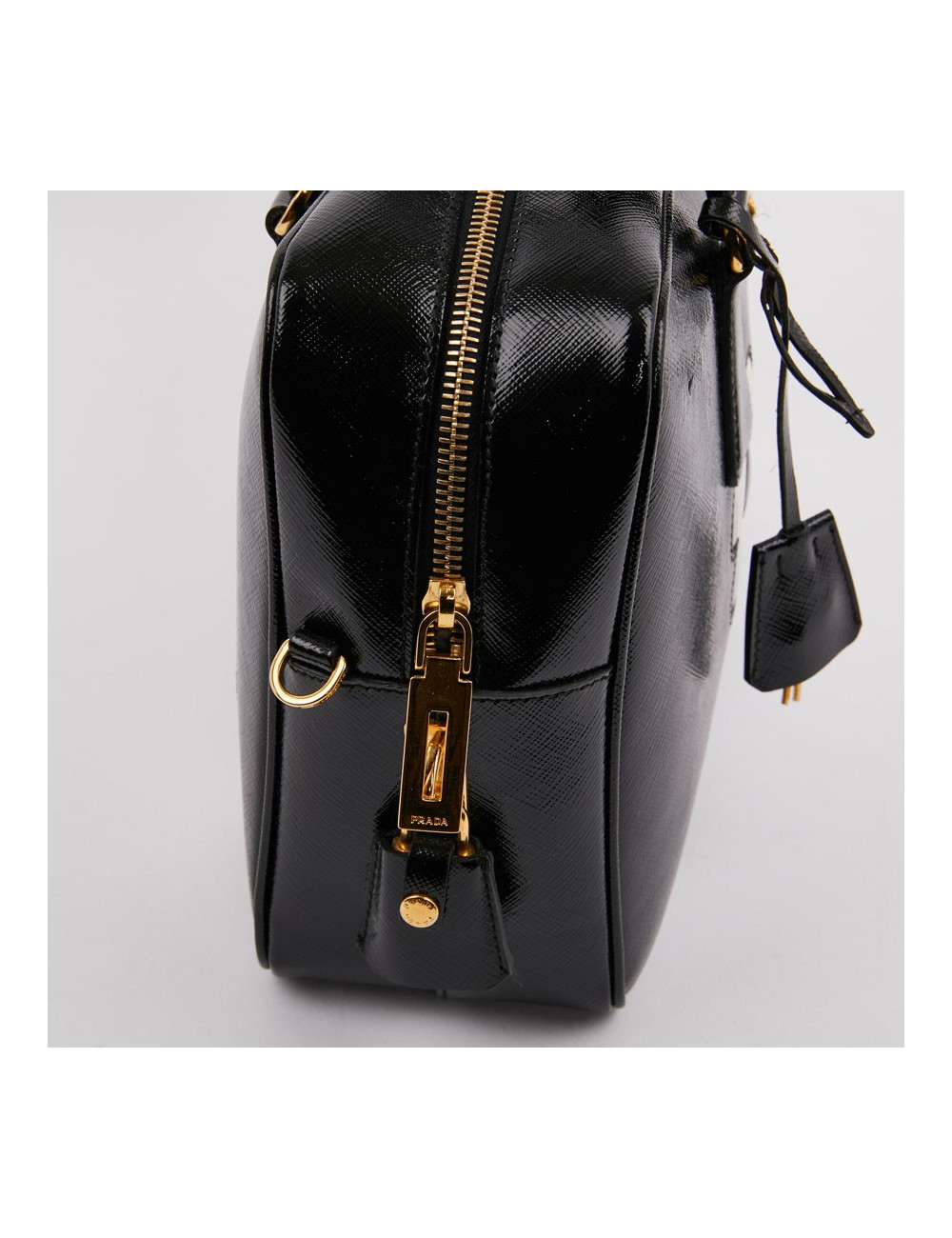 Sac PRADA  Baulleto en cuir Saffiano verni noir