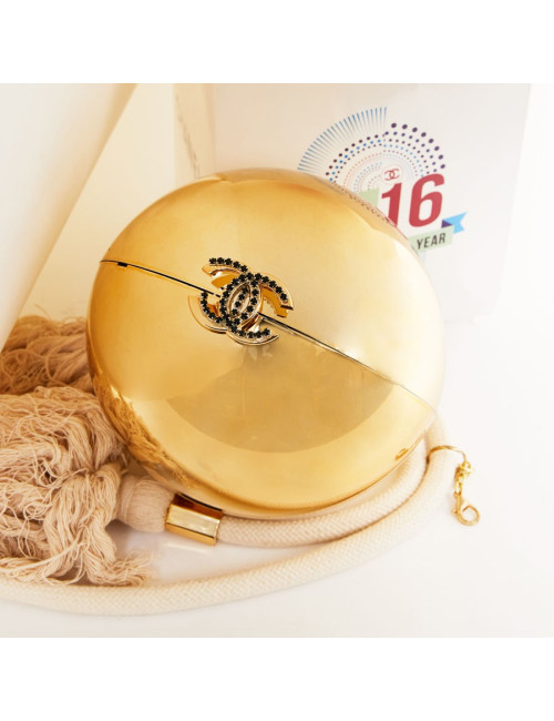 Minaudière Chanel Or Edition Limitée en plexiglas 