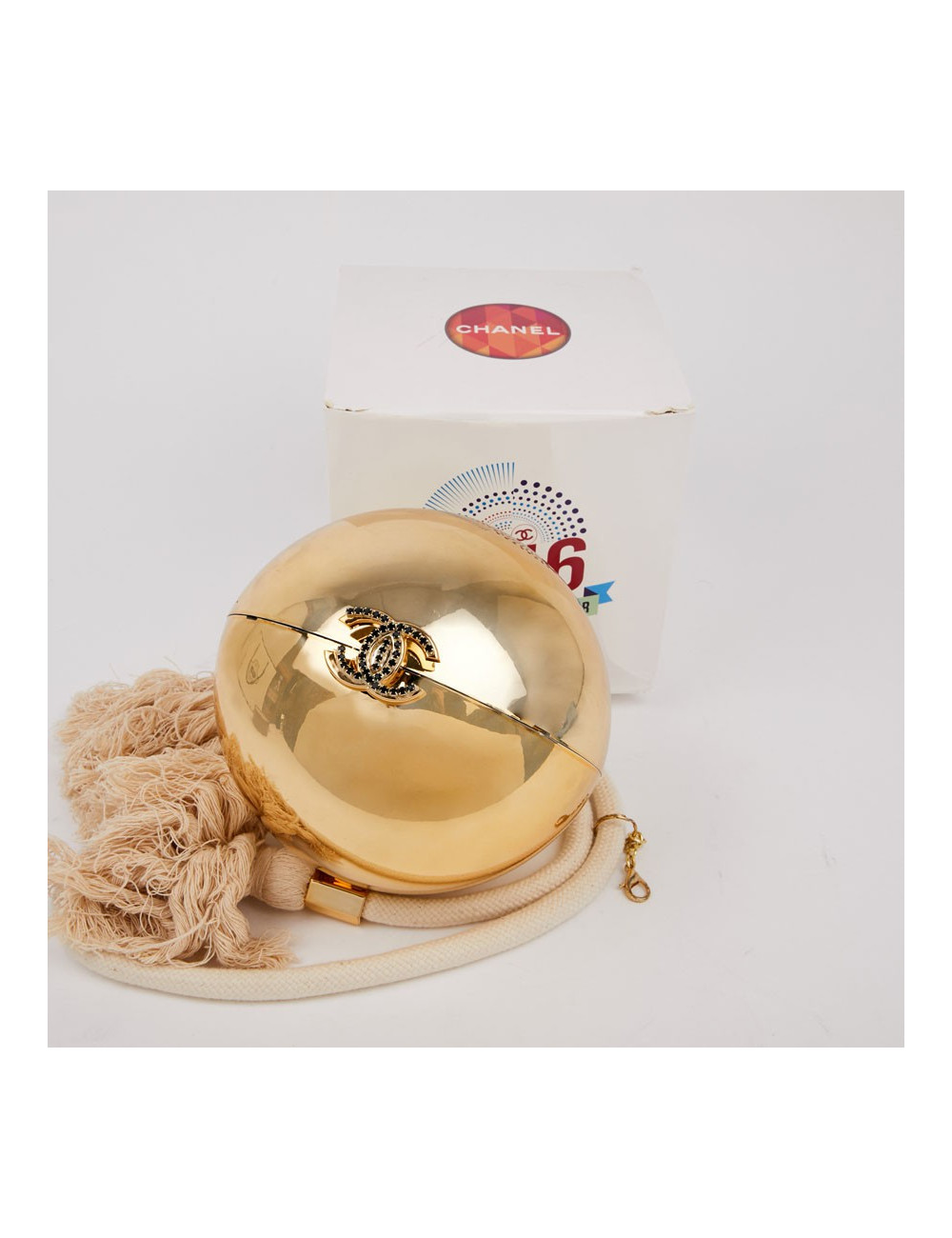 Minaudière Chanel Or Edition Limitée en plexiglas 