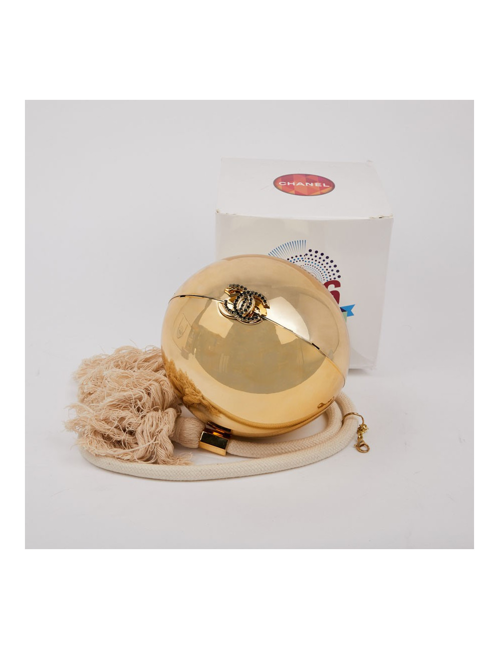 Minaudière Chanel Or Edition Limitée en plexiglas 