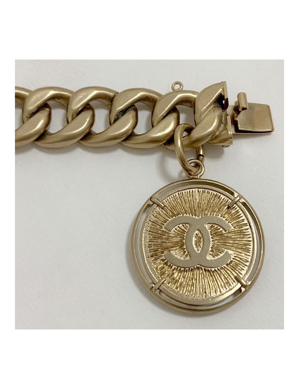 Gourmette CHANEL or mat