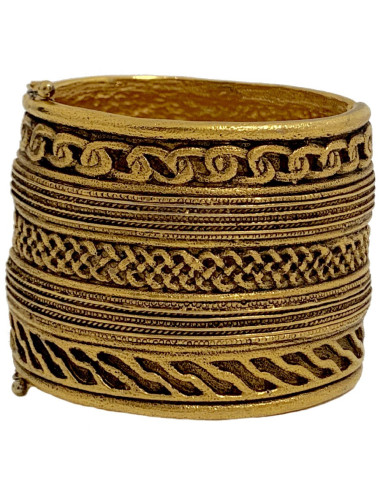 CHANEL couture vintage gilded cuff