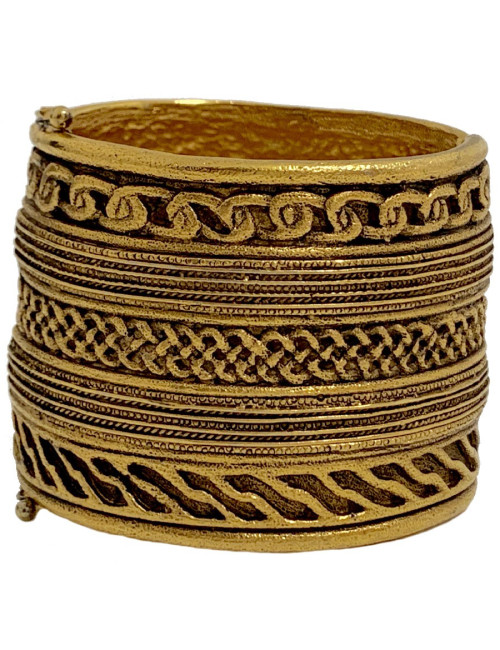 CHANEL couture vintage gilded cuff