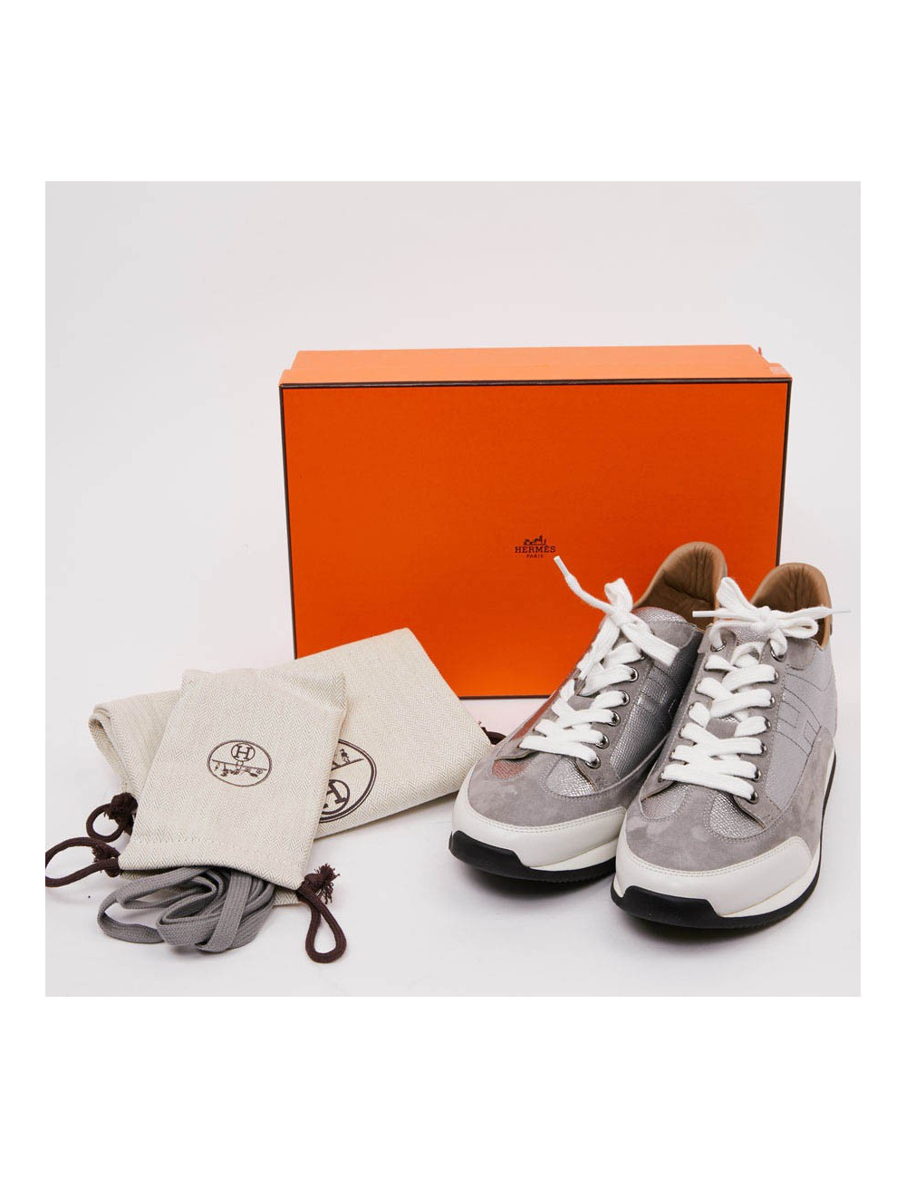 Sneaker "Goal" HERMES T40,5 en veau epsom/ swift gris métallisé