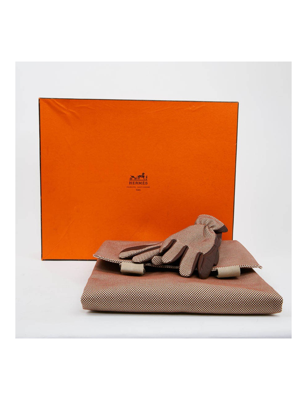 Tablier et gants HERMES de jardinier