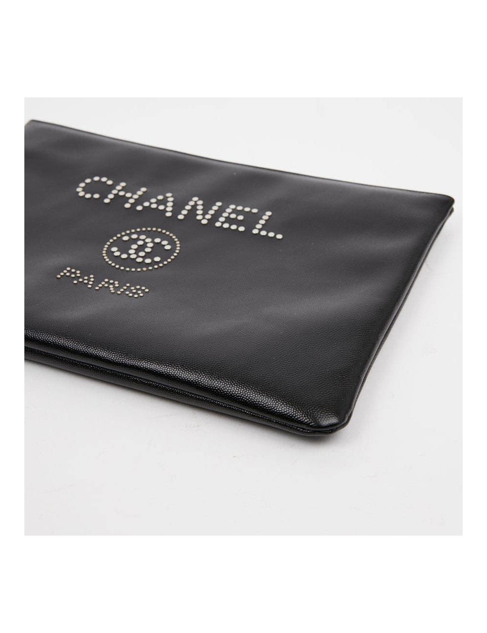 Pochette CHANEL en cuir noir