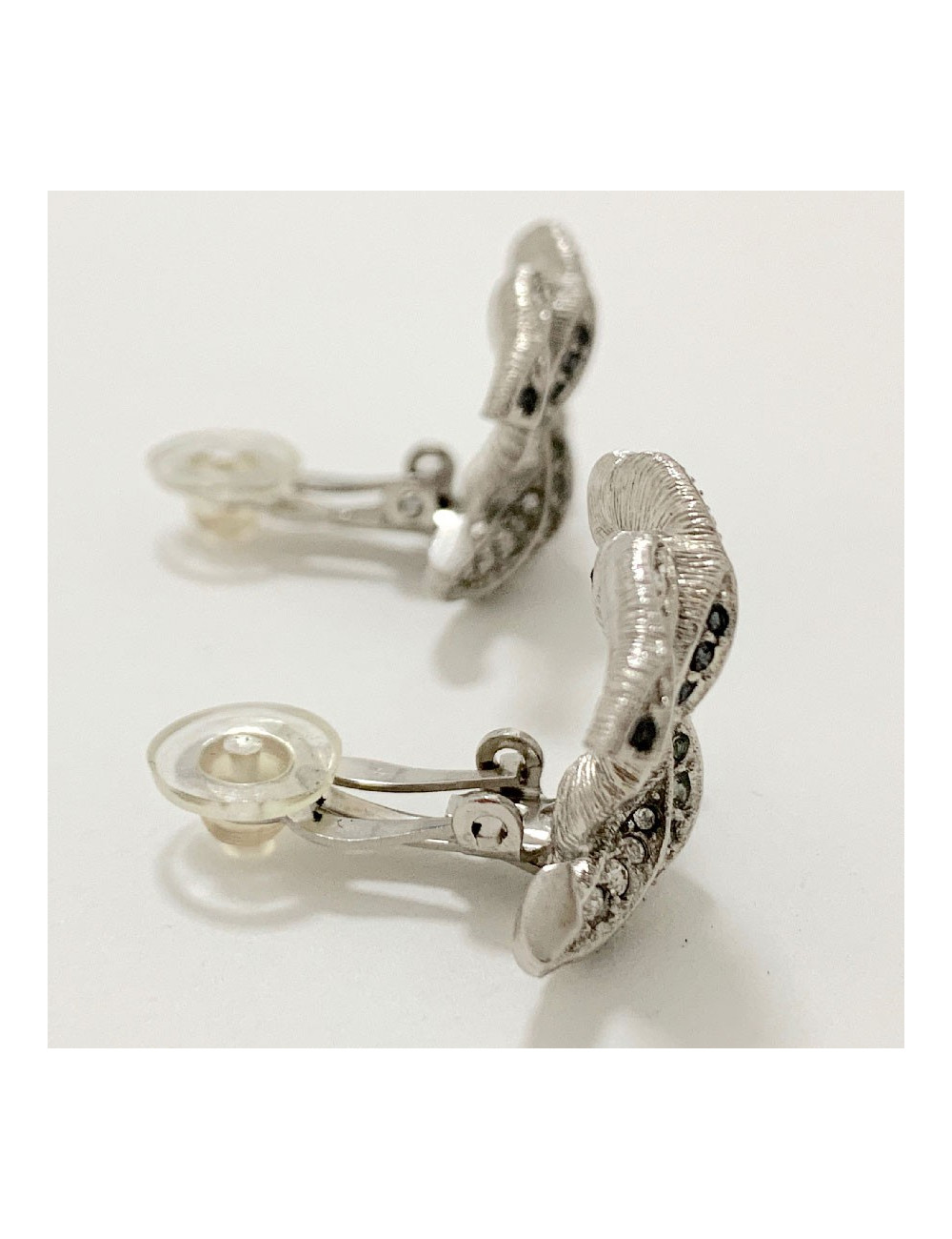 Clip CHANEL CC strass argenté