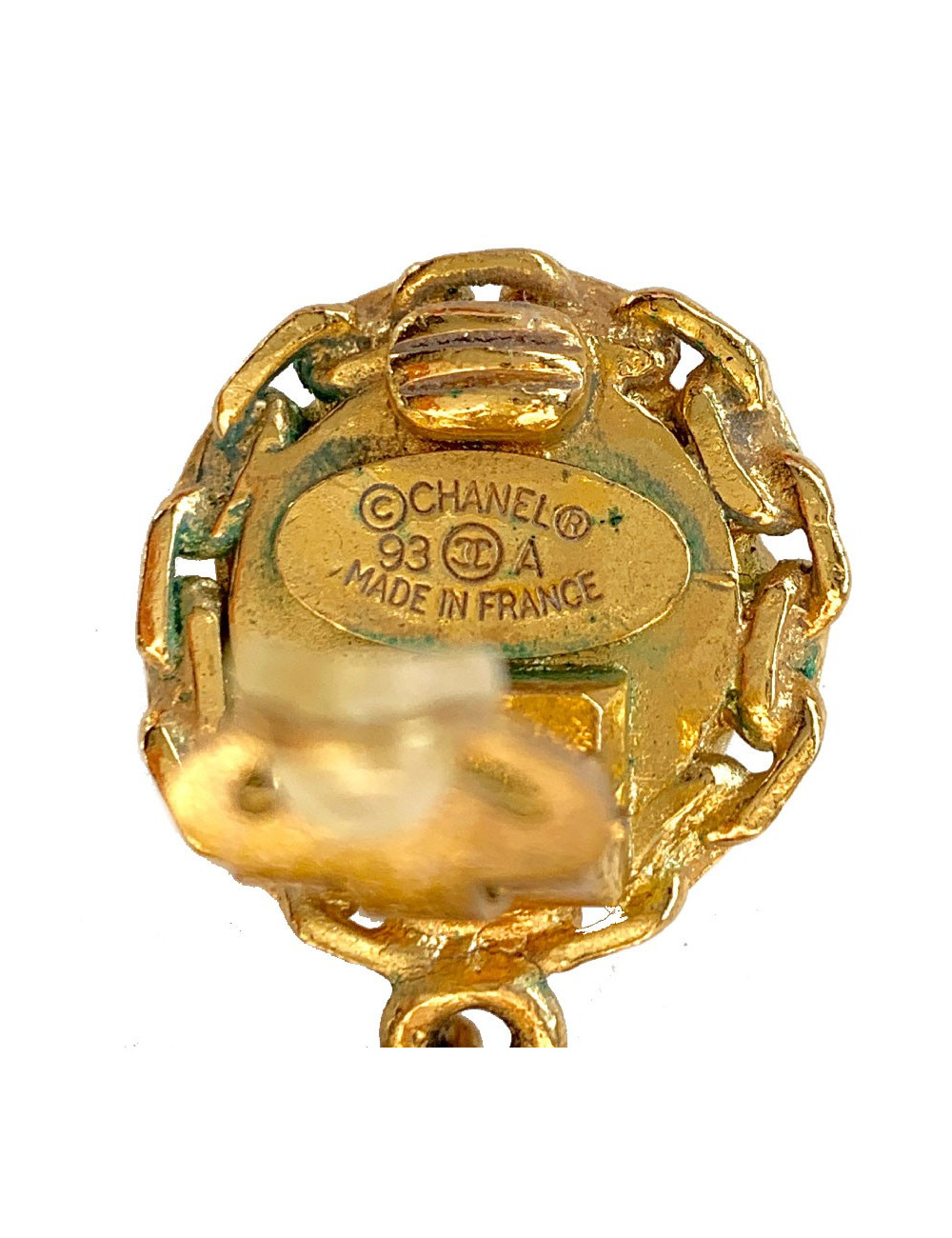 Boucle d’oreille chanel chaine et cuir