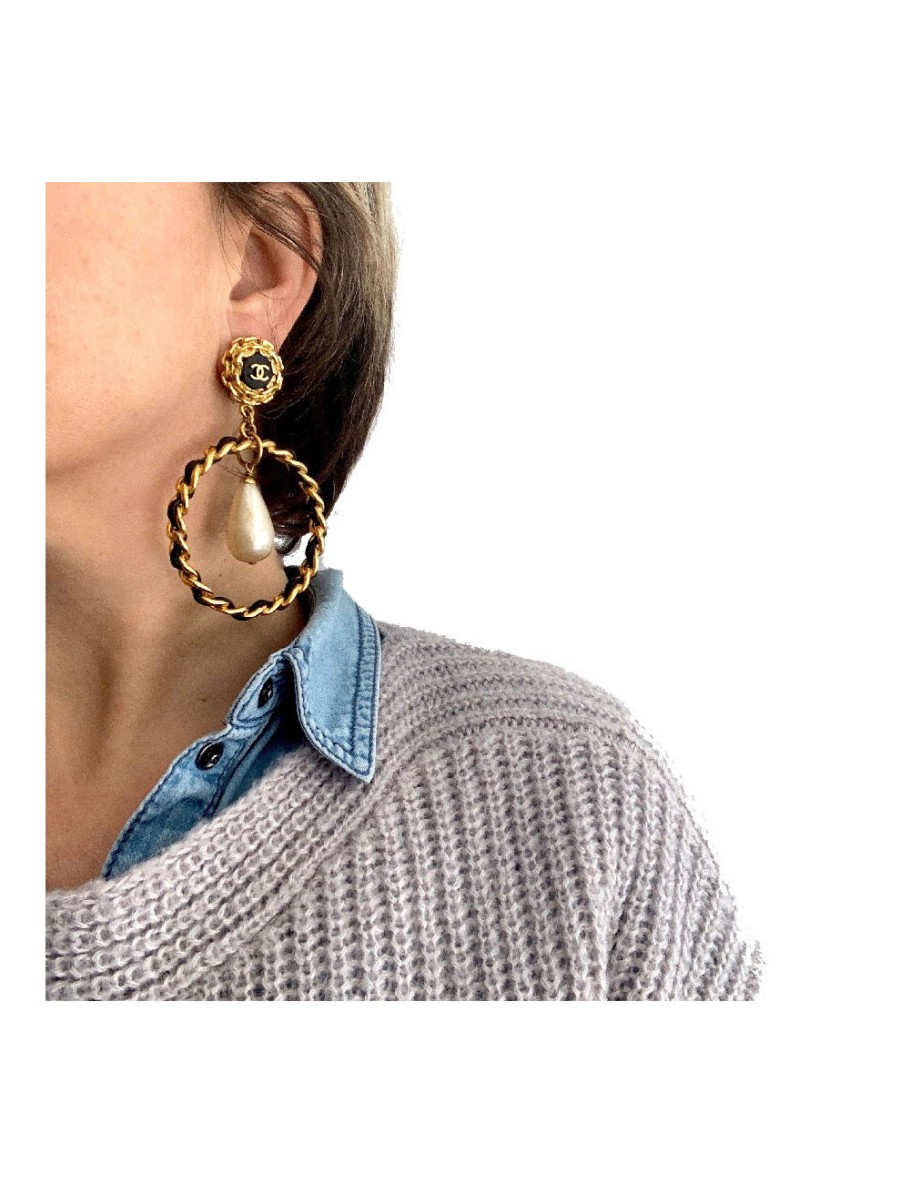Boucle d’oreille chanel chaine et cuir