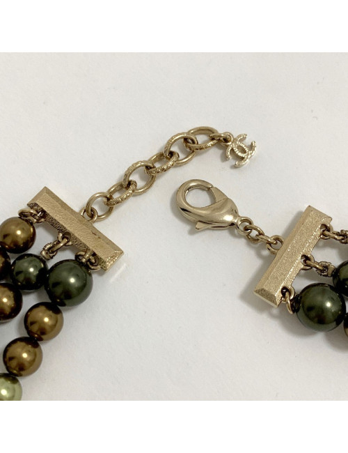 Sautoir CHANEL perles kaki triple rangs