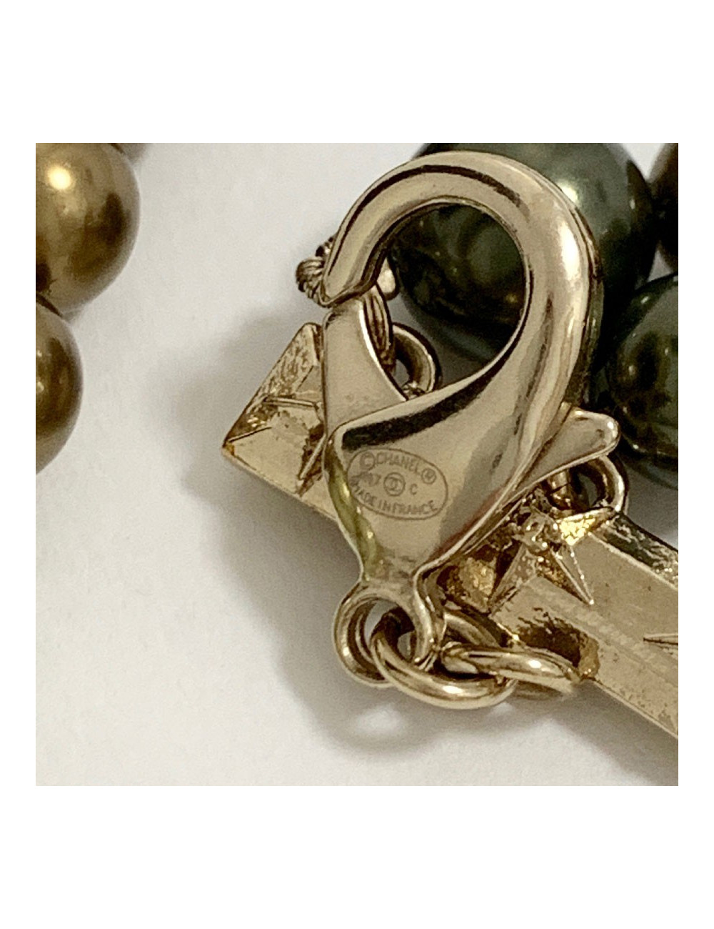 Sautoir CHANEL triple rangs