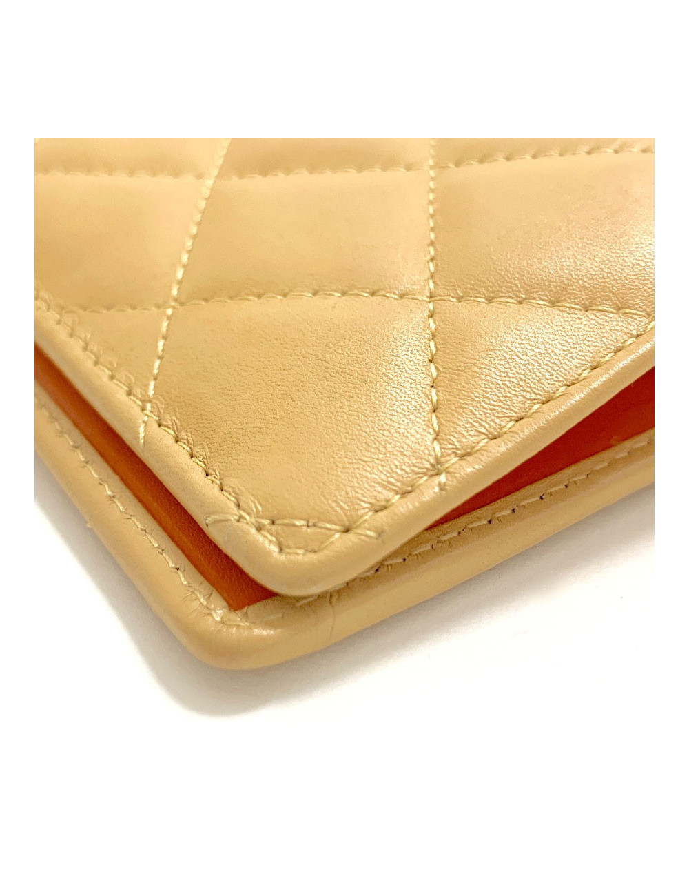 Portefeuille CHANEL cuir d'agneau beige matelassé