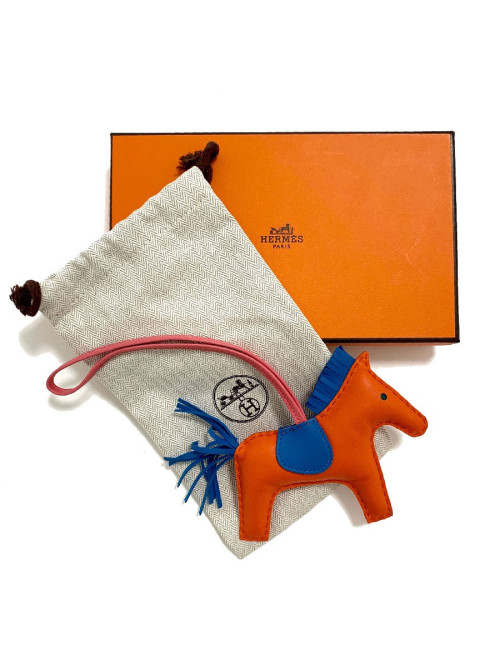 Charms Rodéo HERMES cuir agneau bleu éléctrique