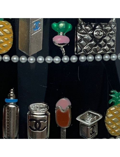 Manchette CHANEL plexi noir Collector