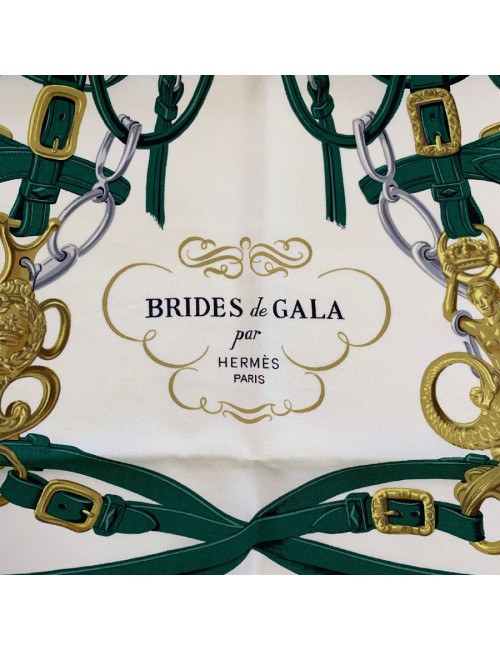Carré HERMES Brides de Gala vert et blanc en soie