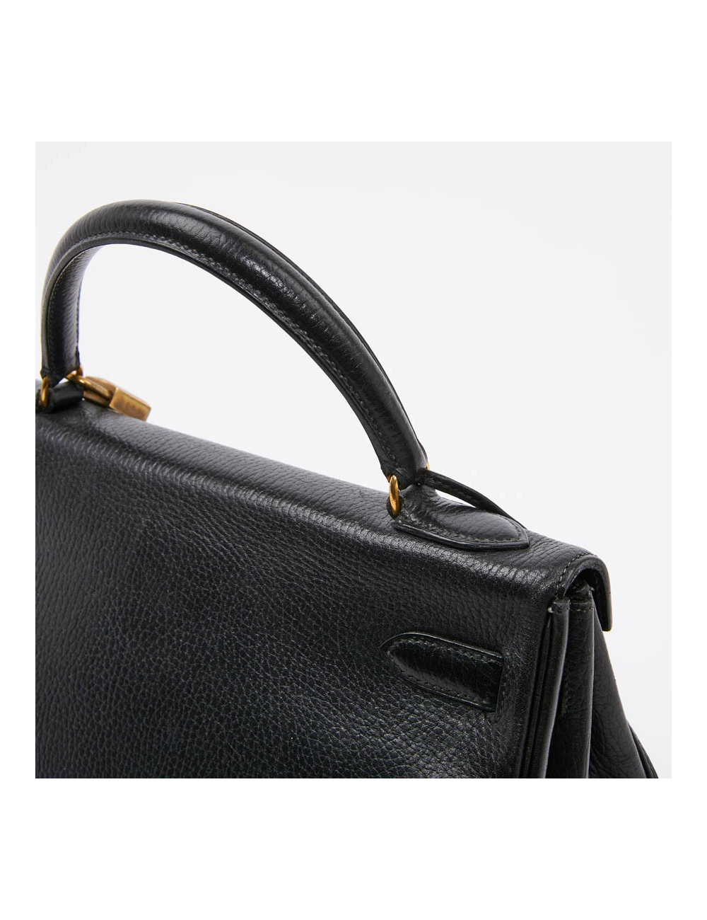 Sac Kelly 32 HERMES cuir grainé noir 
