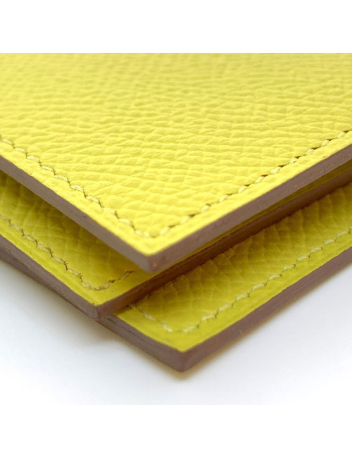 Porte-cartes HERMES Guernesey 3CC jaune en cuir grainé