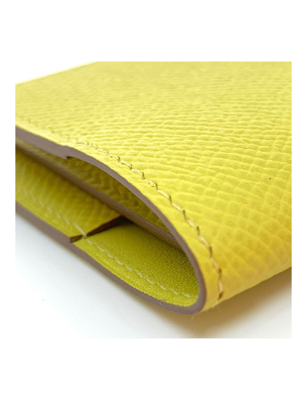 Porte-cartes HERMES Guernesey 3CC jaune en cuir grainé