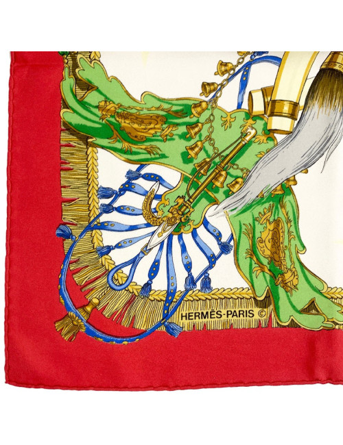 Carré HERMES "Caparaçons de la France et de l'Inde" soie 100 %