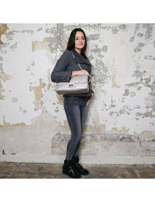 2.55 CHANEL cuir argent