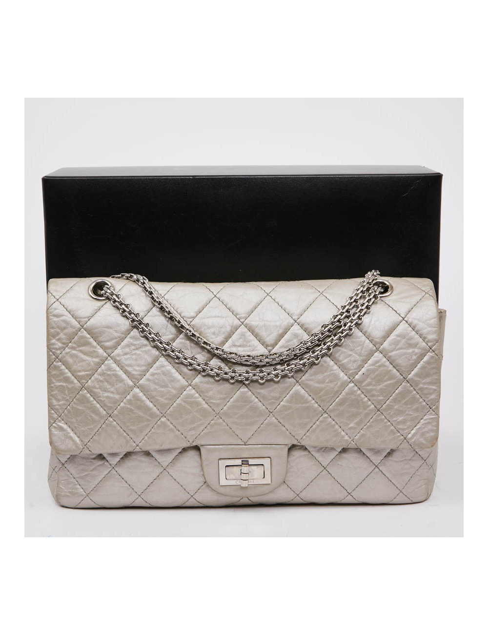 2.55 CHANEL cuir argent