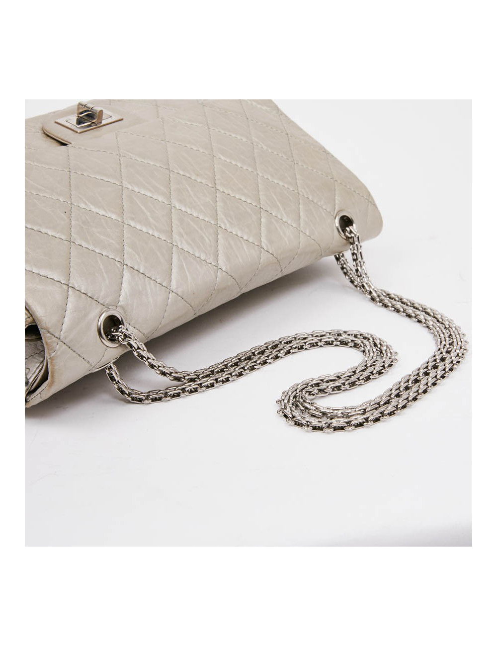 2.55 CHANEL cuir argent