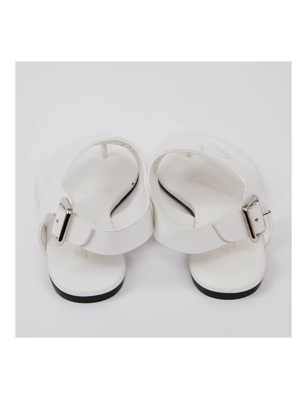 Sandales HERMES T37 cuir blanc perforé