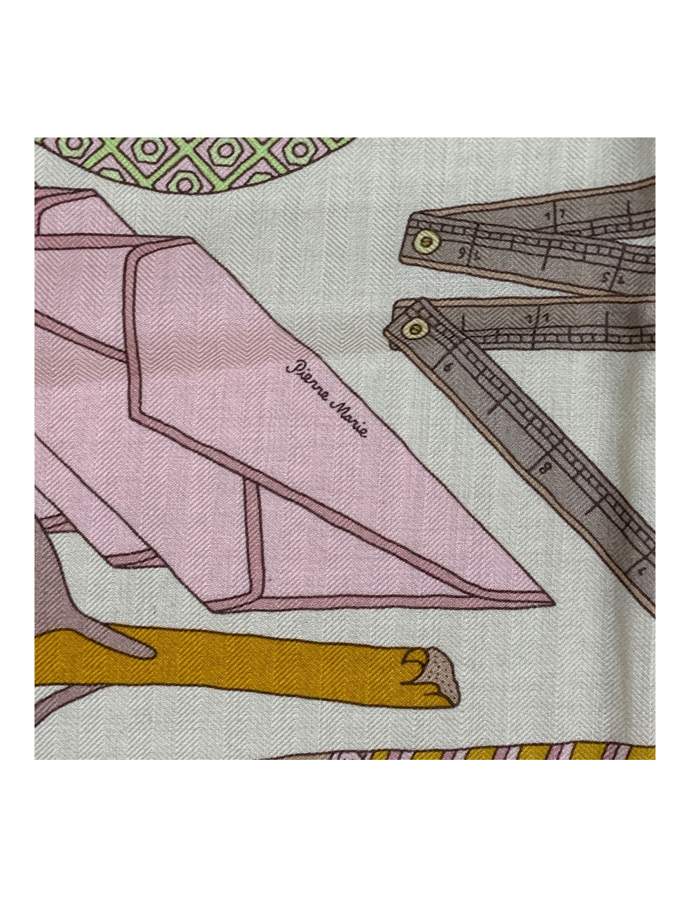 Châle HERMES "Les trésors  d'un artis" vert et vieux rose